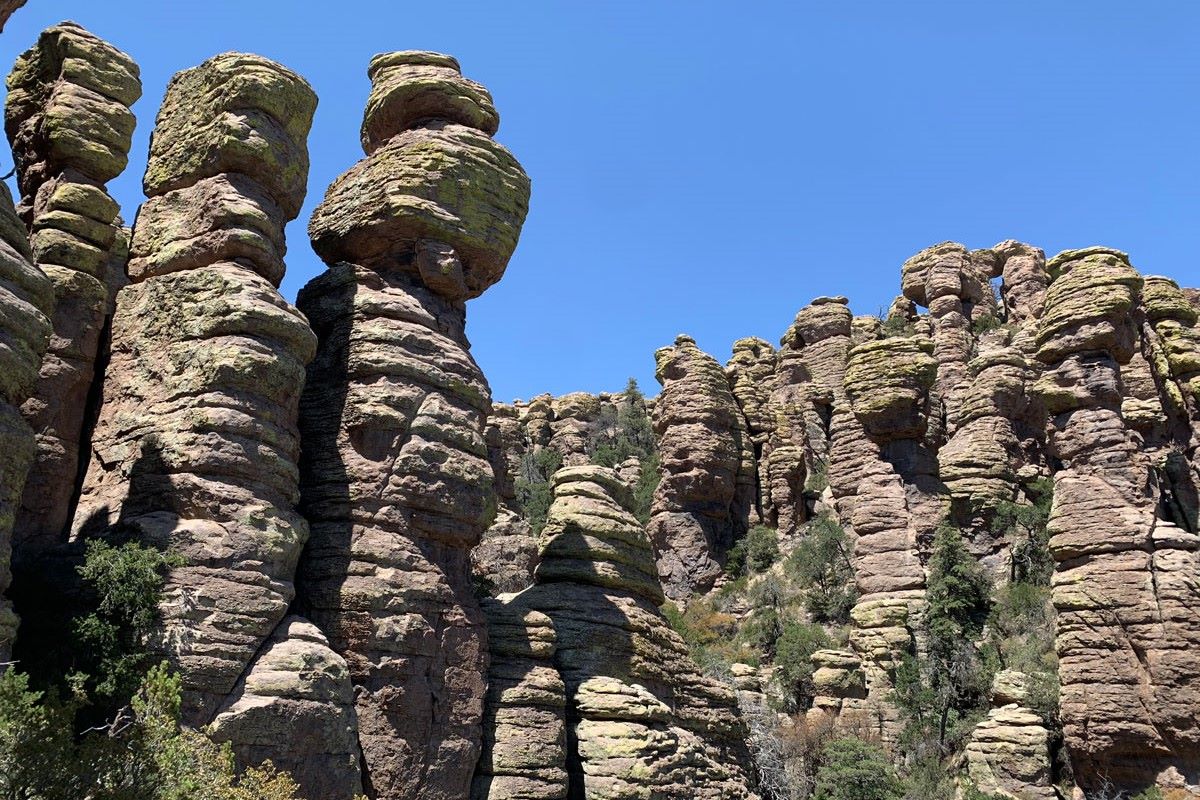 Hike-The-Enchanting-Heart-Of-Rocks-Loop-At-Chiricahua hike-the-enchanting-heart-of-rocks-loop-at-chiricahua