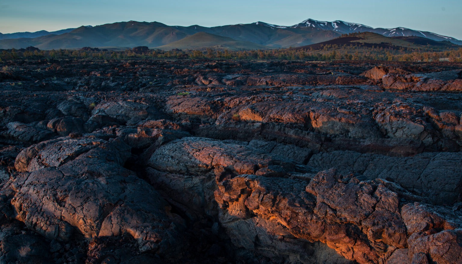 Idaho8217s-Craters-Of-The-Moon-8211-Otherworldly-Volcanic-Landscape idahos-craters-of-the-moon-otherworldly-volcanic-landscape