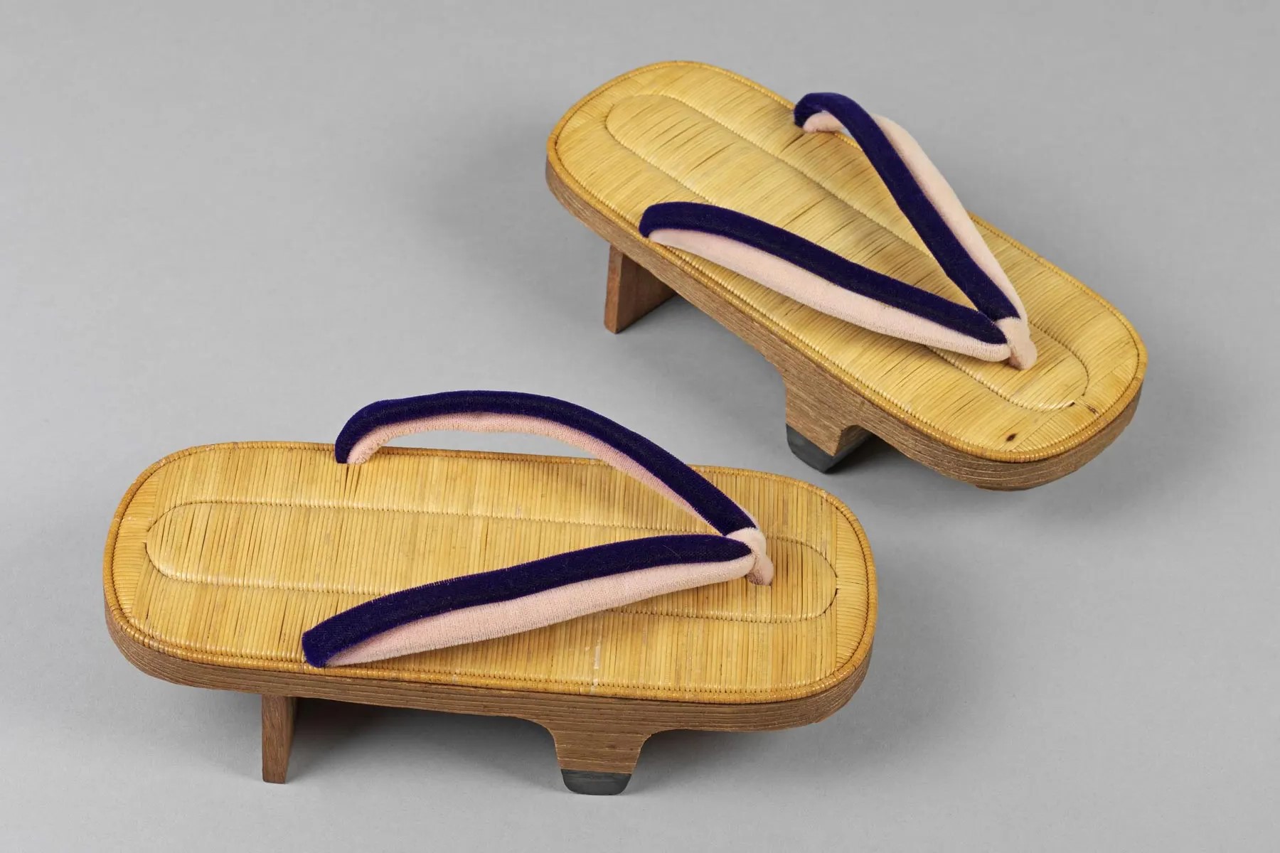 Intriguing-Varieties-Of-Traditional-Japanese-Footwear intriguing-varieties-of-traditional-japanese-footwear