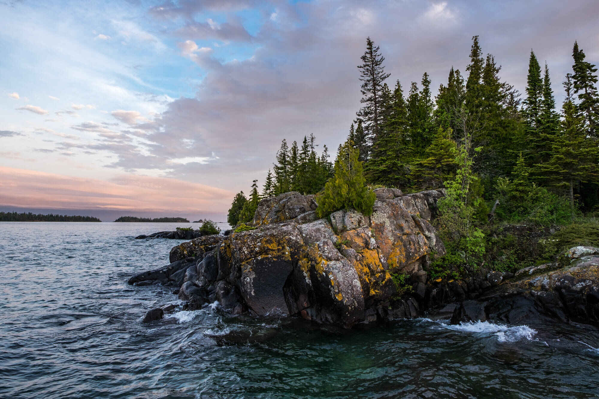 isle-royale-national-park-michigans-untamed-island-wilderness