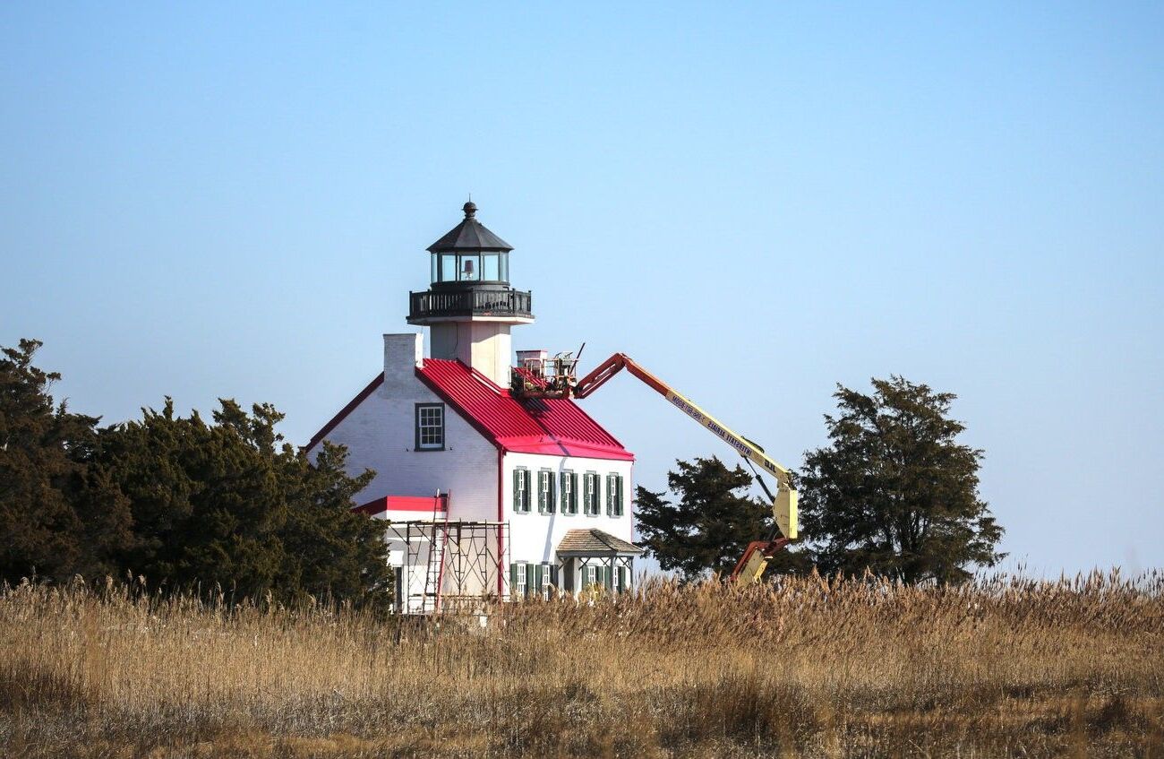 Lighthouse-Legends-On-The-Delaware-River-And-Bay lighthouse-legends-on-the-delaware-river-and-bay