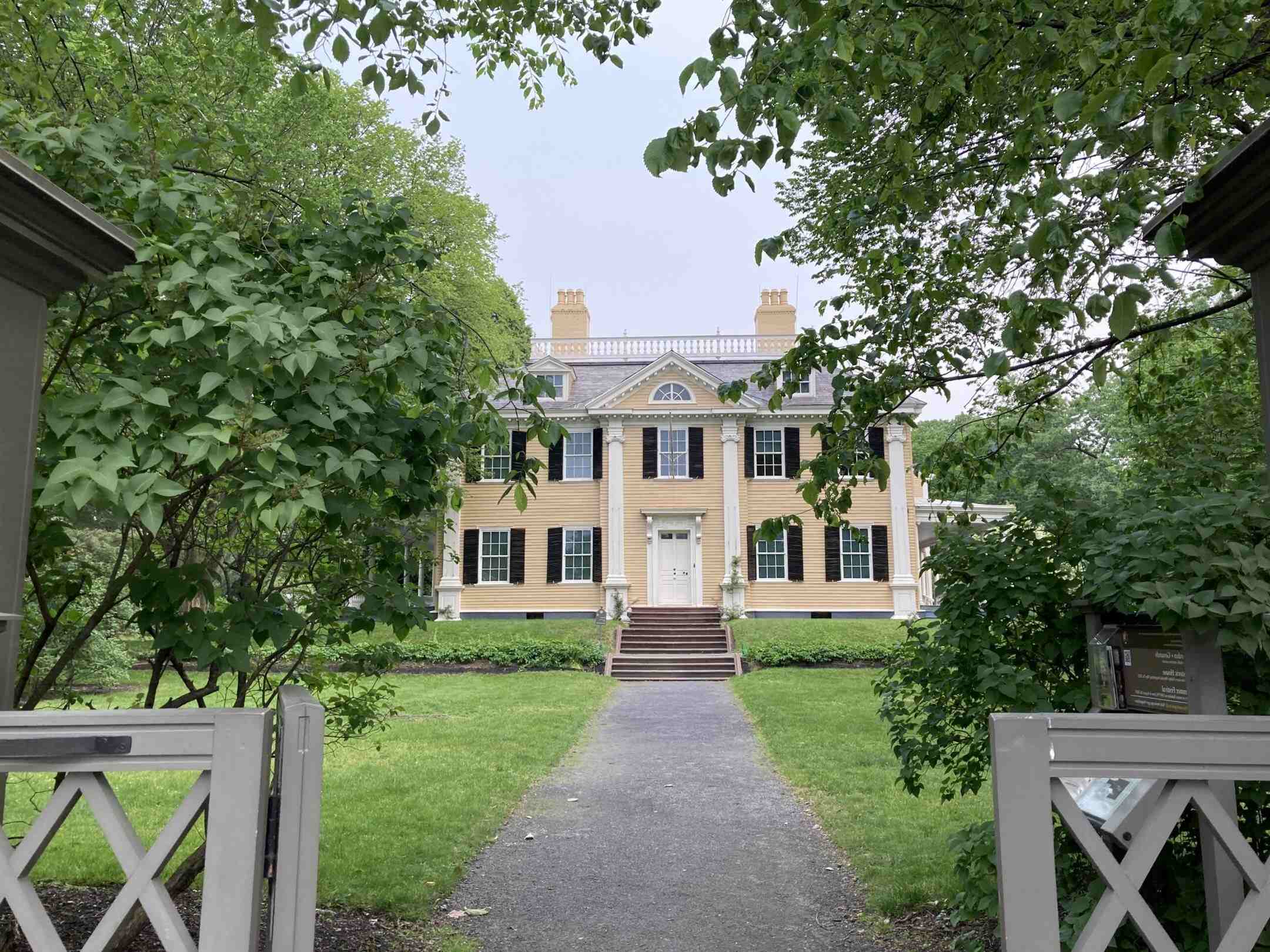 longfellow-house-washingtons-headquarters-national-historic-site-massachusetts-literary-landmark
