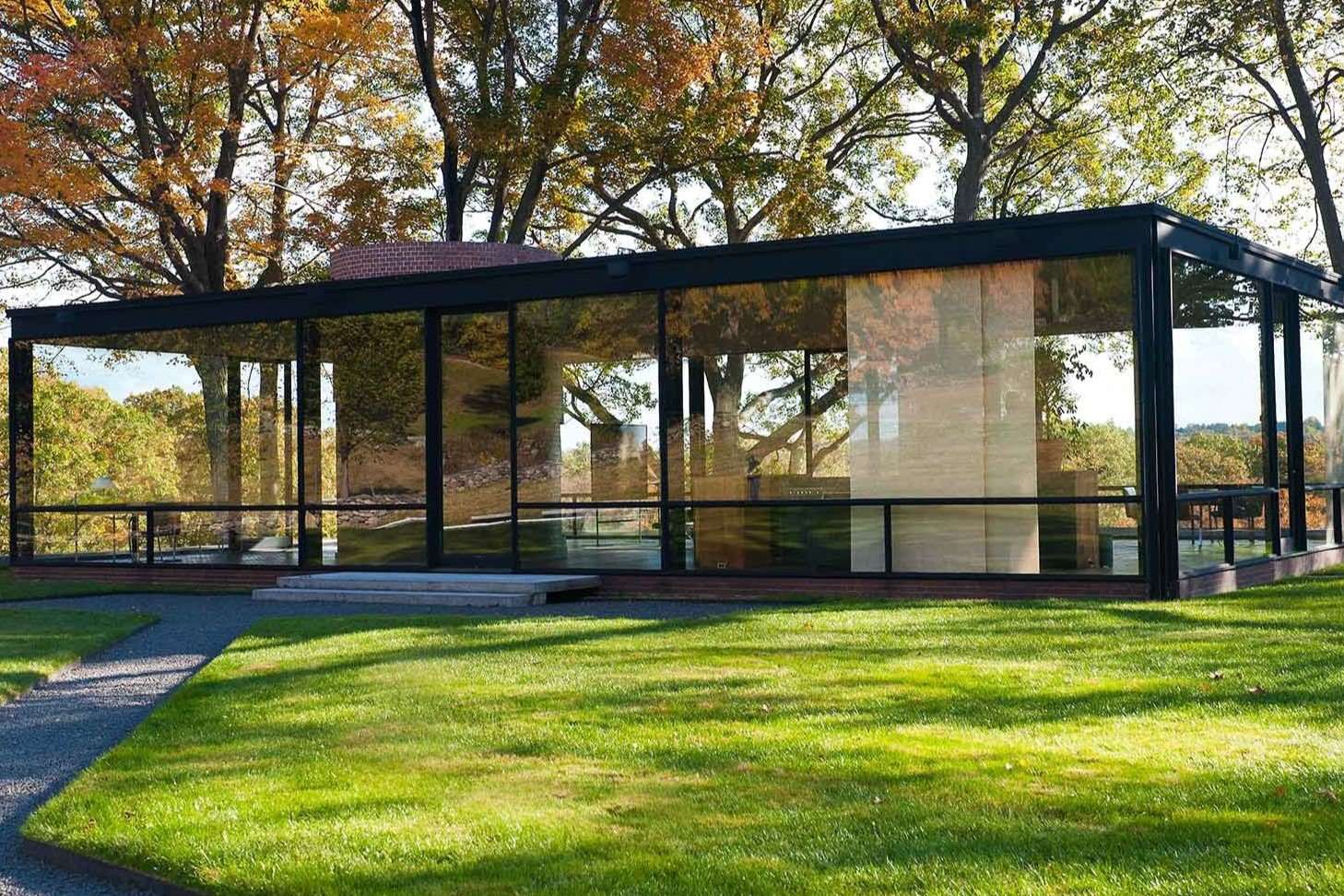 modernist-marvel-the-glass-house-in-new-canaan