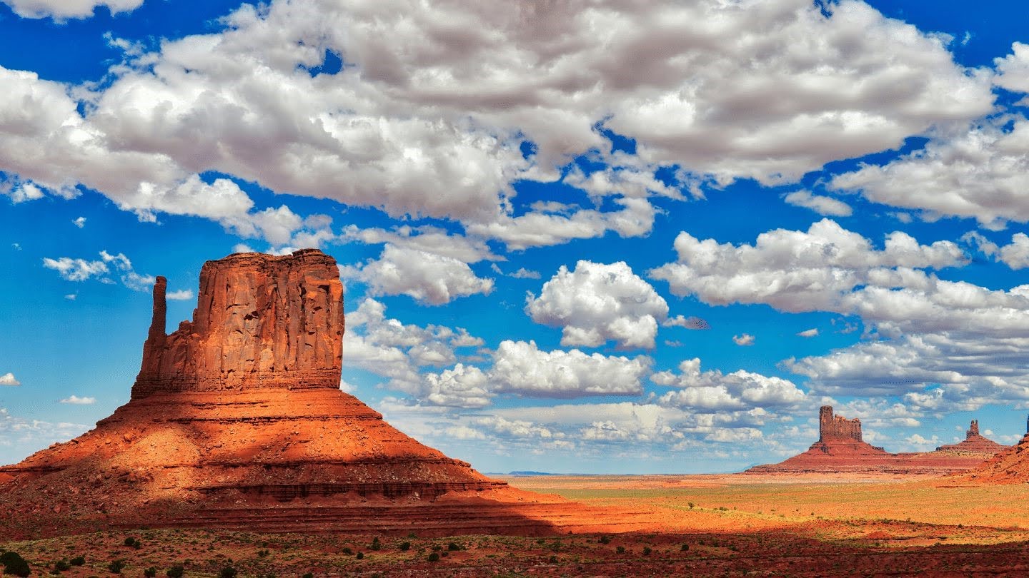 monument-valley-arizonas-iconic-western-landscape