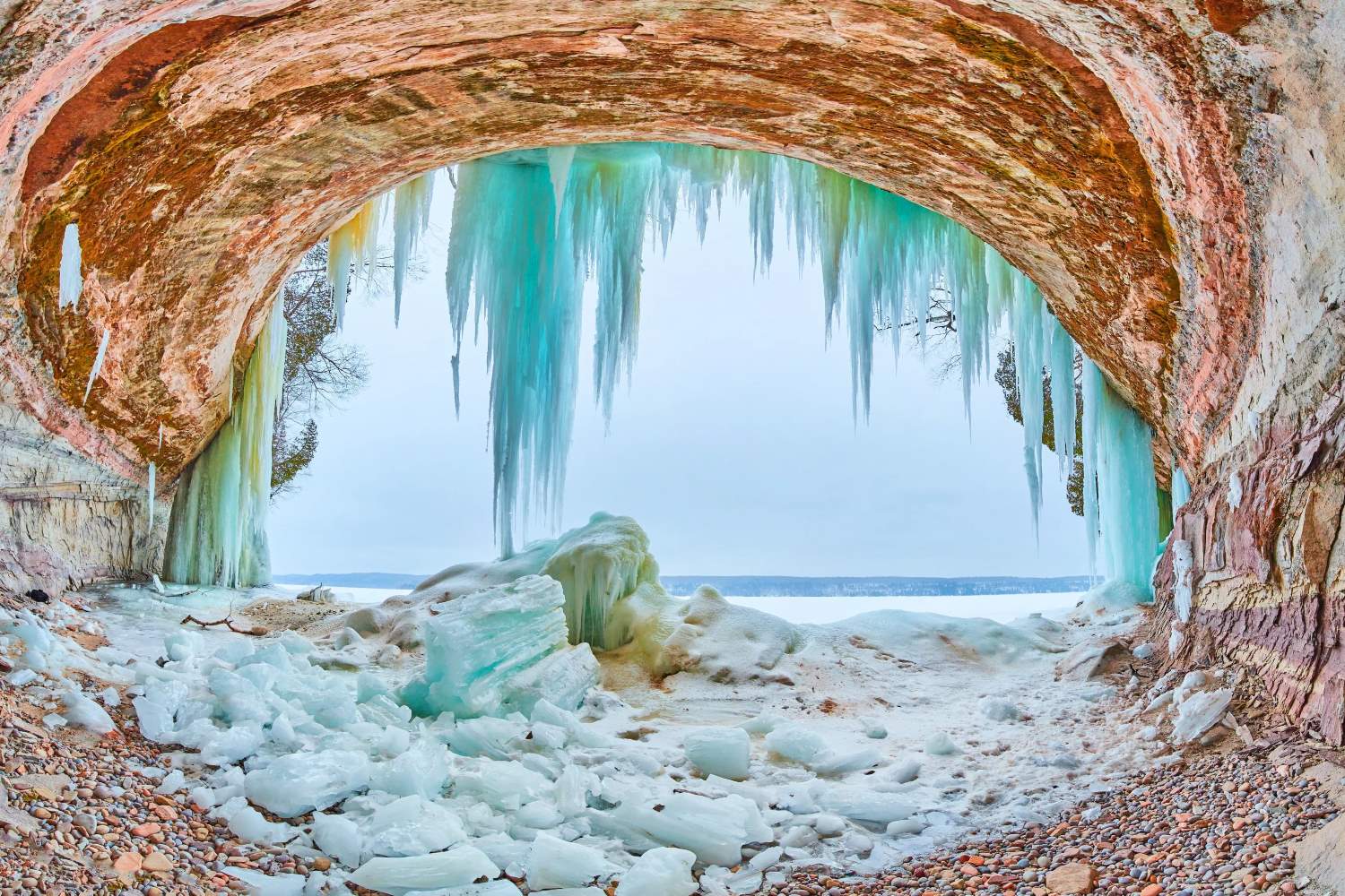 Munising-Ice-Caves-8211-Michigan8217s-Frozen-Wonderland munising-ice-caves-michigans-frozen-wonderland