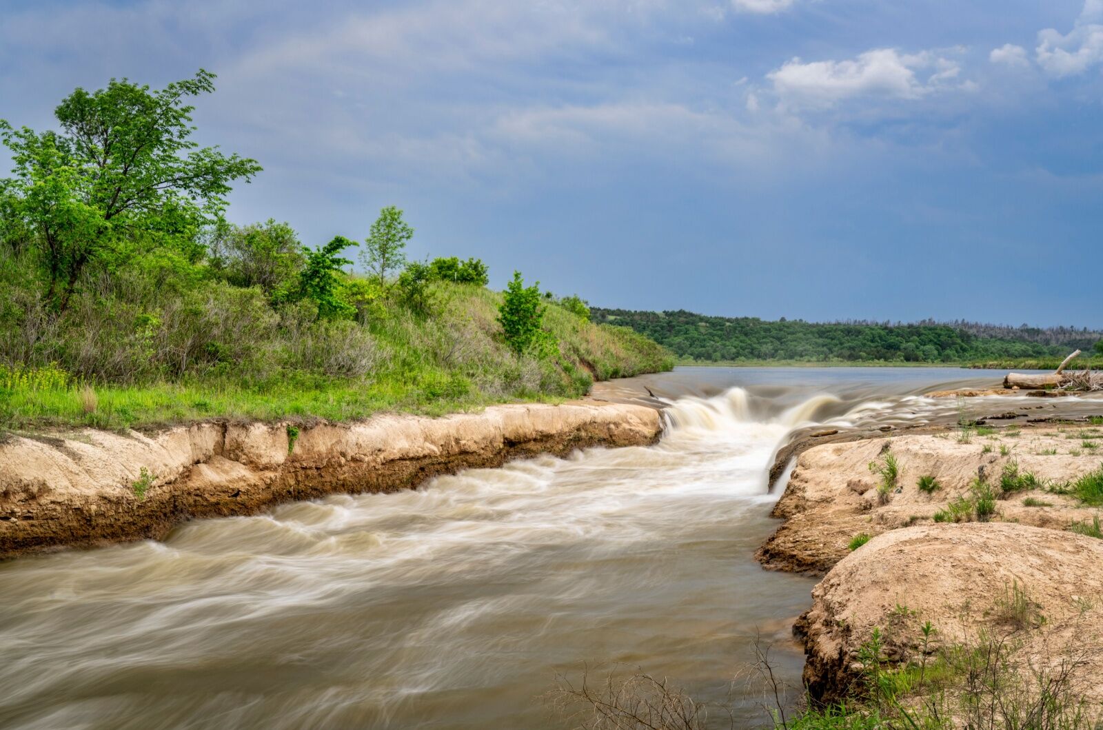 niobrara-national-scenic-river-nebraskas-prairie-waterway