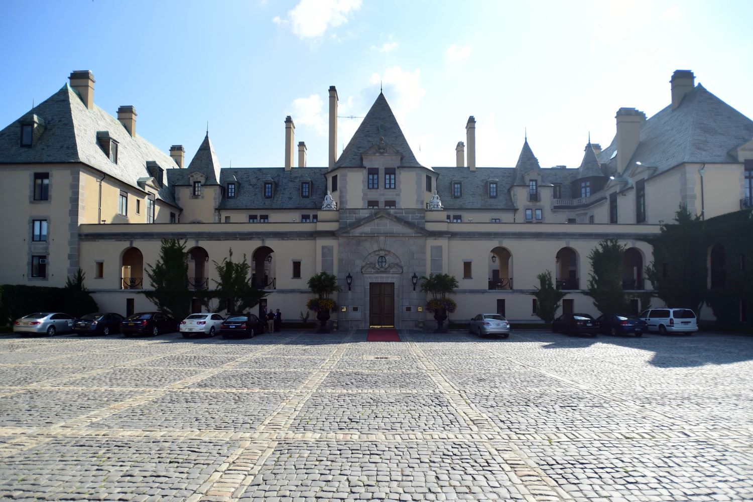 oheka-castle-long-islands-french-style-chateau
