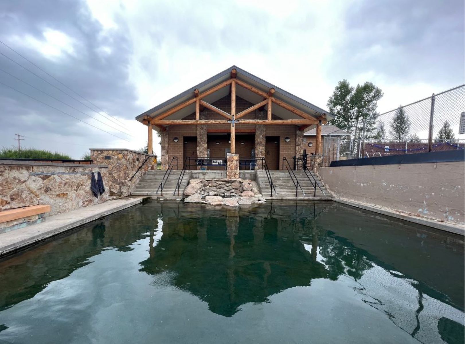 relax-and-rejuvenate-at-saratoga-hot-springs-resort