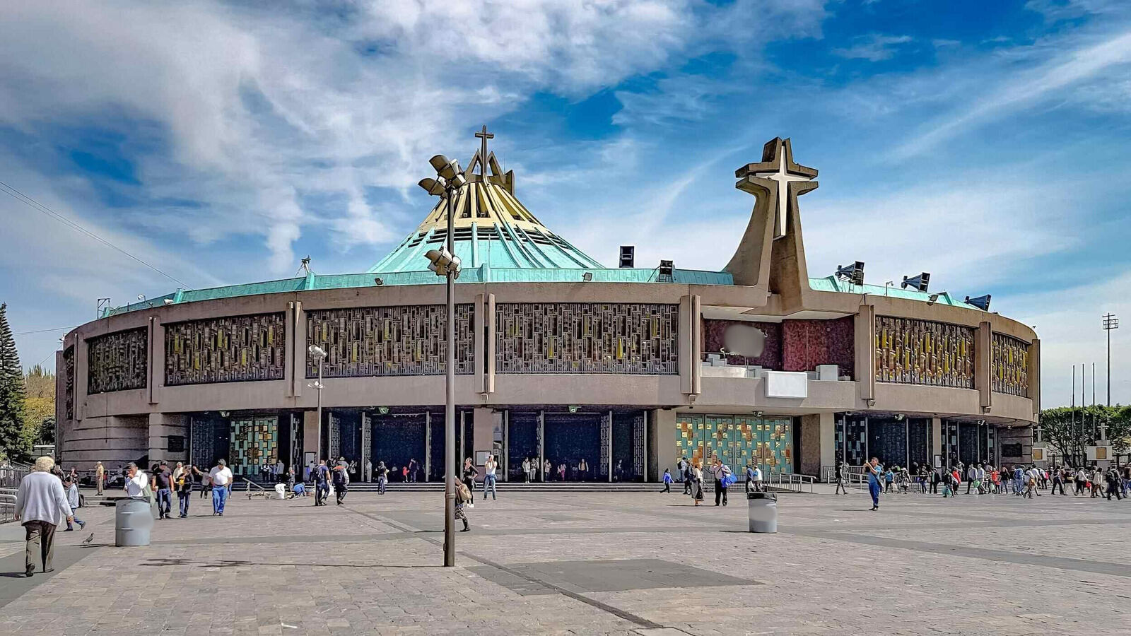Secrets-Of-The-Basilica-De-Guadalupe-In-Mexico-You-Never-Knew secrets-of-the-basilica-de-guadalupe-in-mexico-you-never-knew