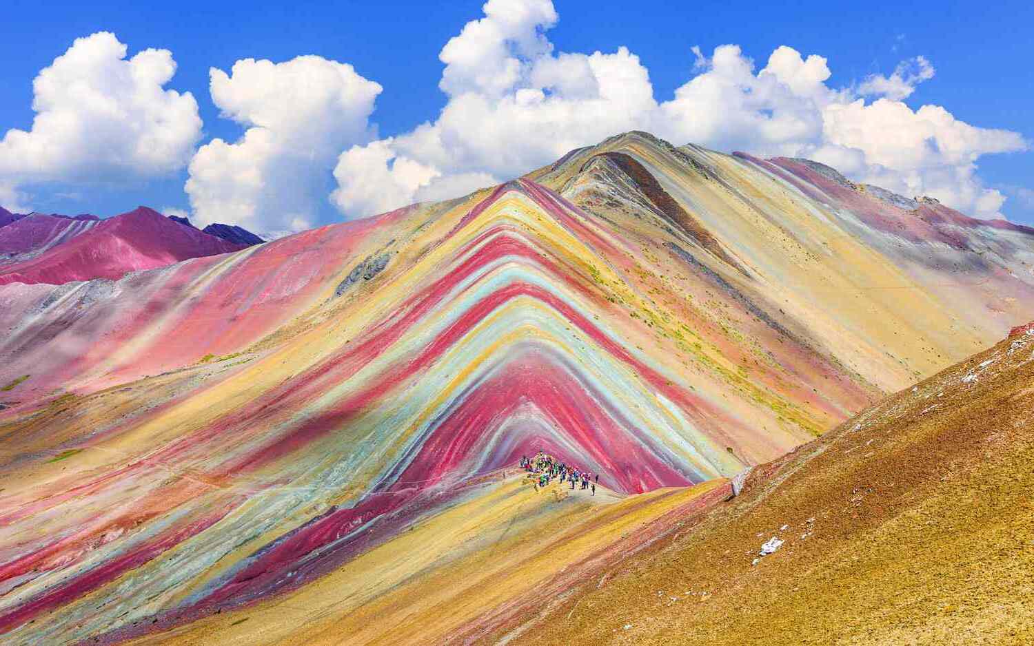 spectacular-rainbow-mountains-around-the-world