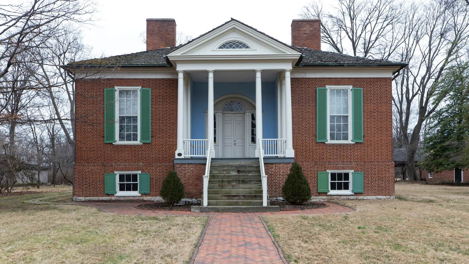 step-back-in-time-at-louisvilles-farmington-plantation