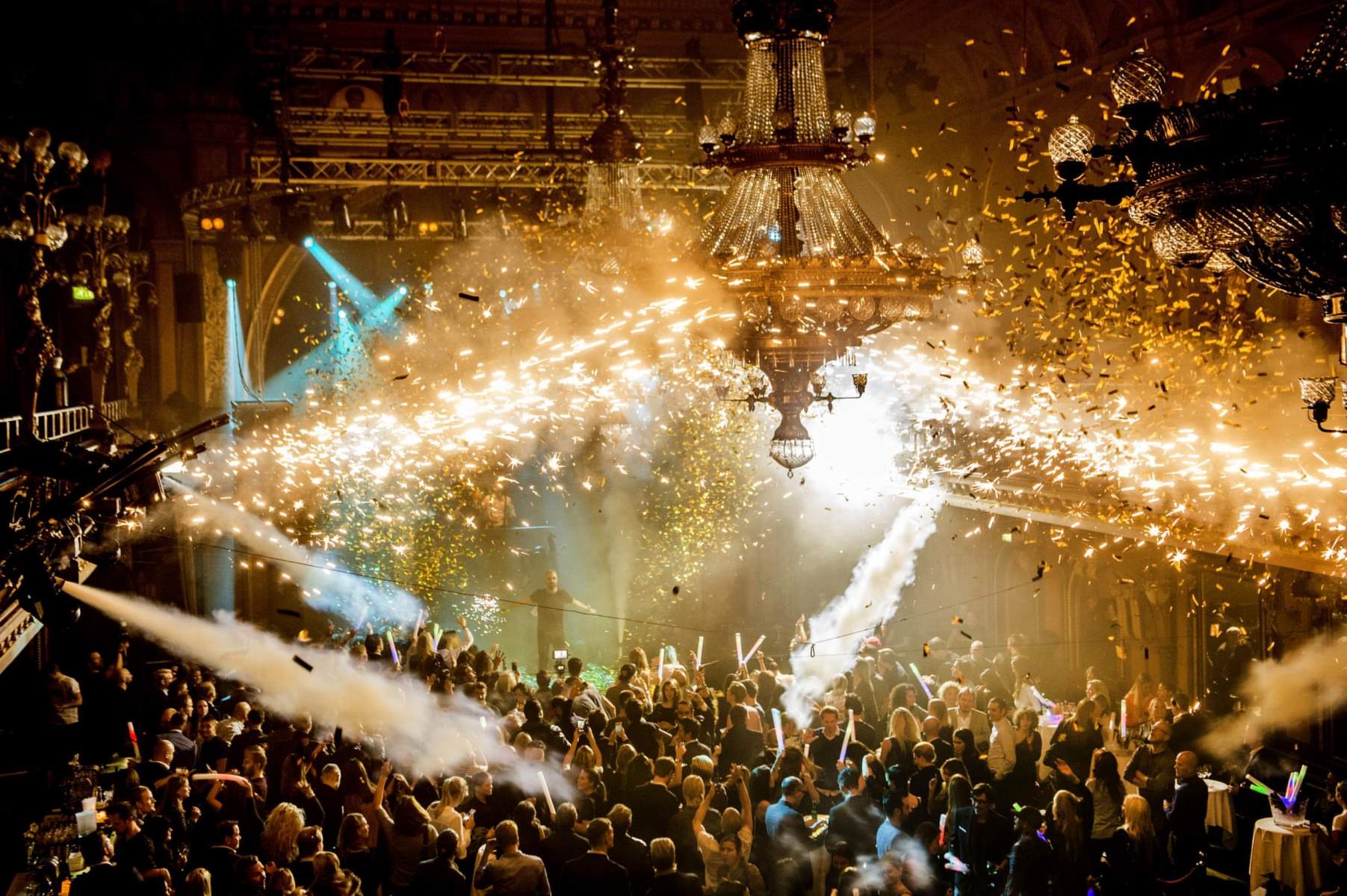 stockholms-nightlife-secrets-top-nightclubs-you-must-experience