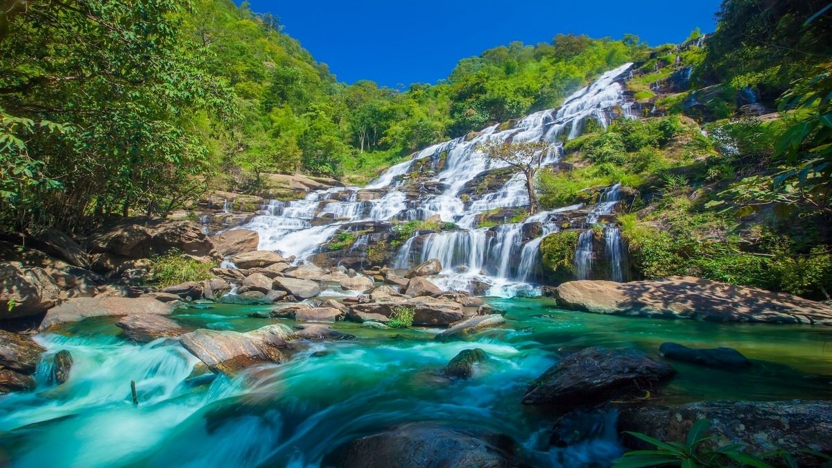Thailand8217s-Hidden-Waterfall-Wonders-You-Need-To-See thailands-hidden-waterfall-wonders-you-need-to-see