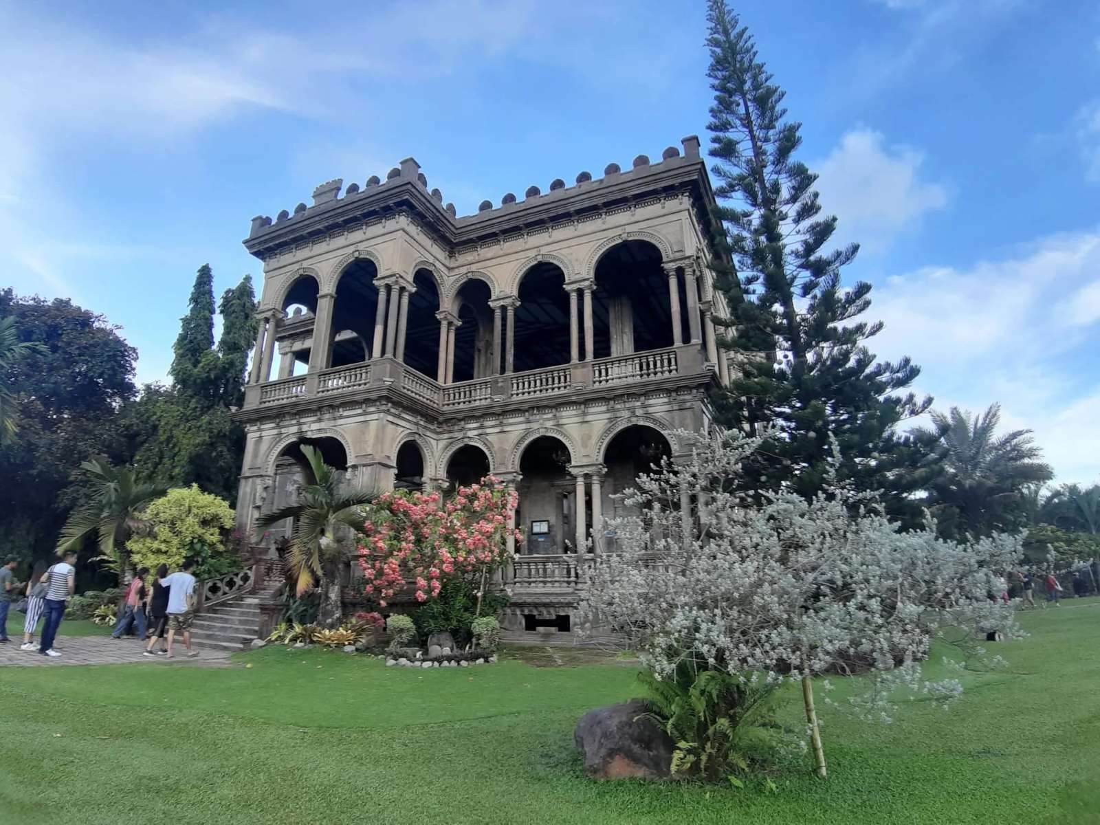 The-Ruins-A-Tragic-Filipino-Love-Story-That-Will-Haunt-You the-ruins-a-tragic-filipino-love-story-that-will-haunt-you