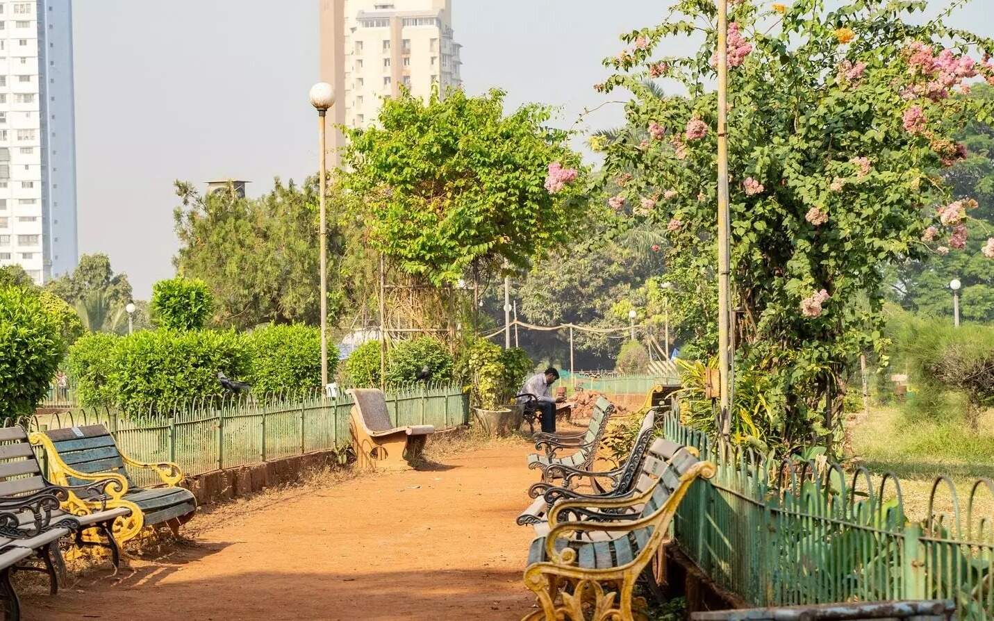 The-Untold-Story-Of-Mumbai8217s-Hanging-Gardens-In-Just-Minutes the-untold-story-of-mumbais-hanging-gardens-in-just-minutes