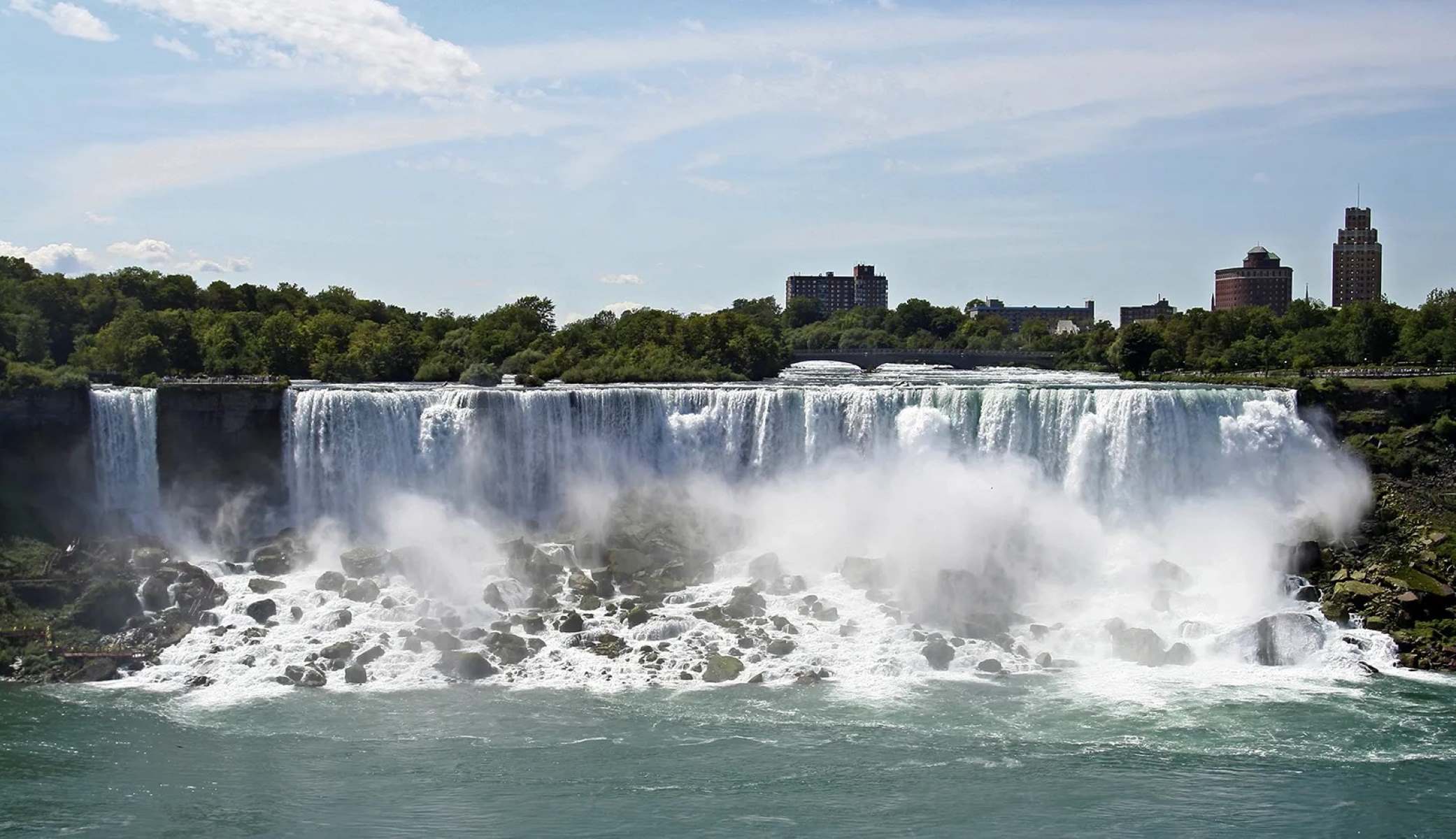 Thundering-Majesty-Of-Niagara-Falls thundering-majesty-of-niagara-falls