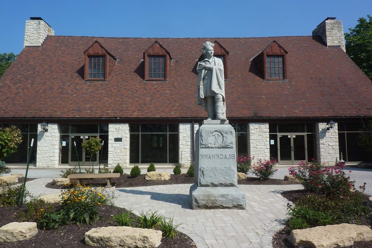 unveil-the-magic-of-rock-islands-black-hawk-state-site