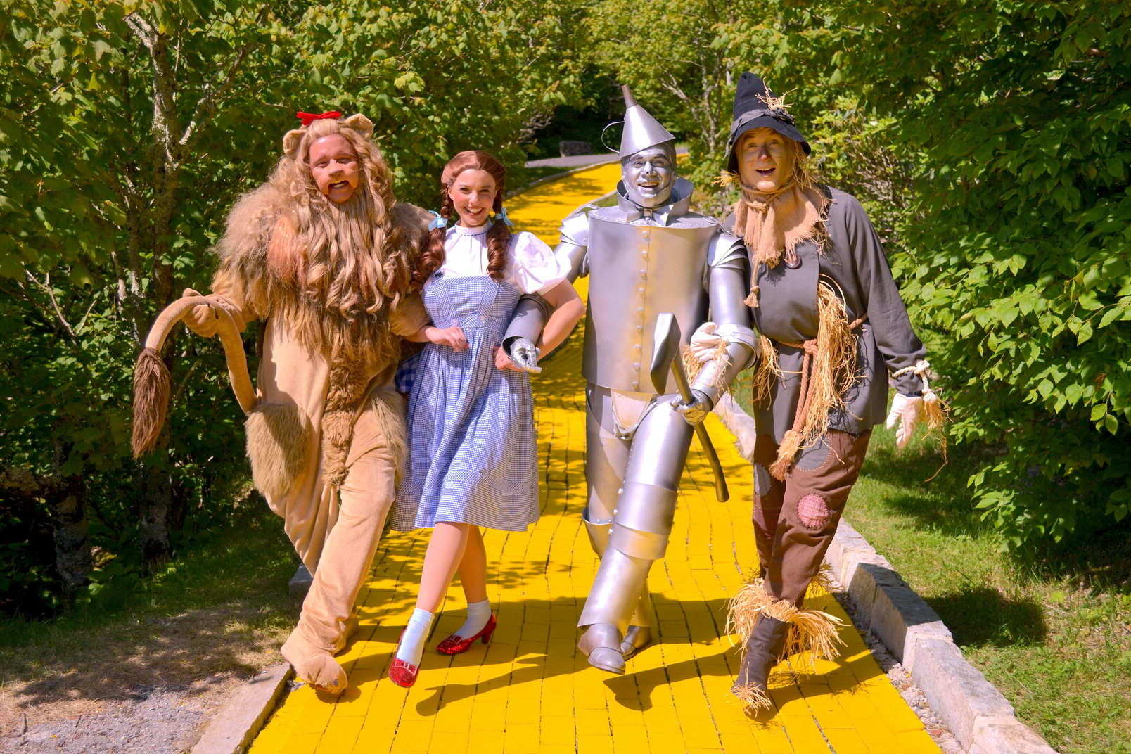 wizard-of-oz-magic-awaits-in-chicagos-oz-park