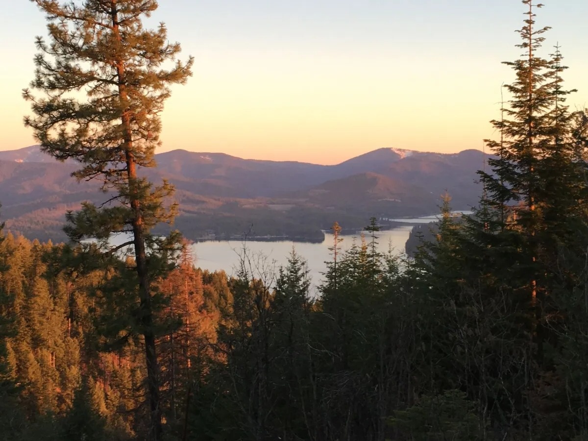 adventure-awaits-at-coeur-dalenes-canfield-mountain