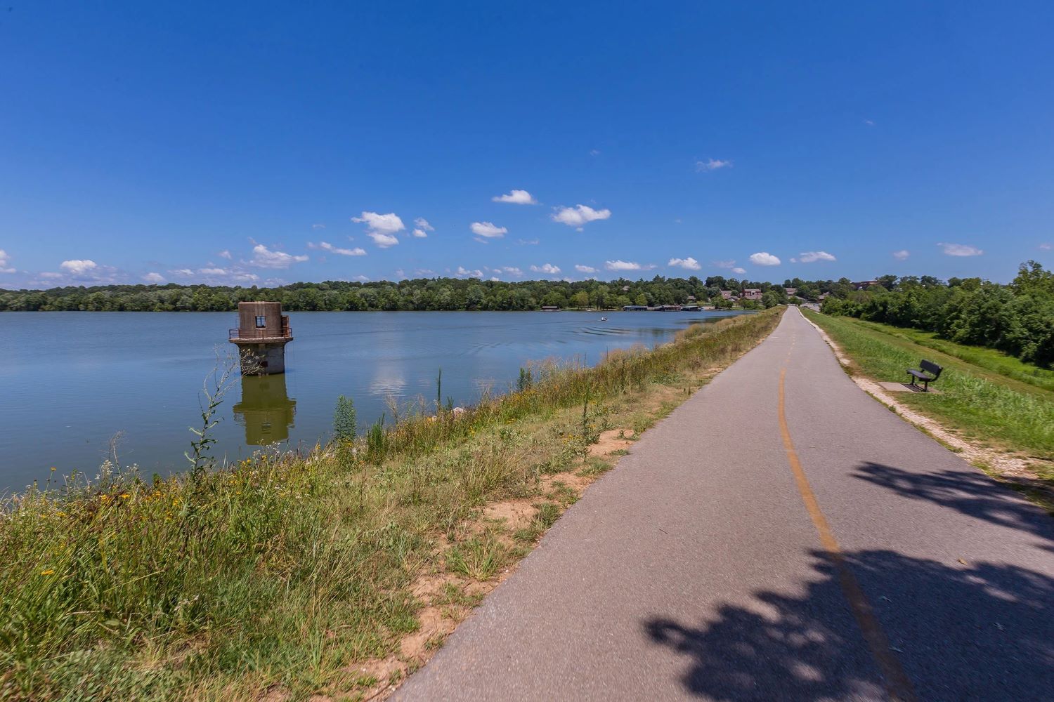 adventure-awaits-on-lake-fayettevilles-scenic-trails