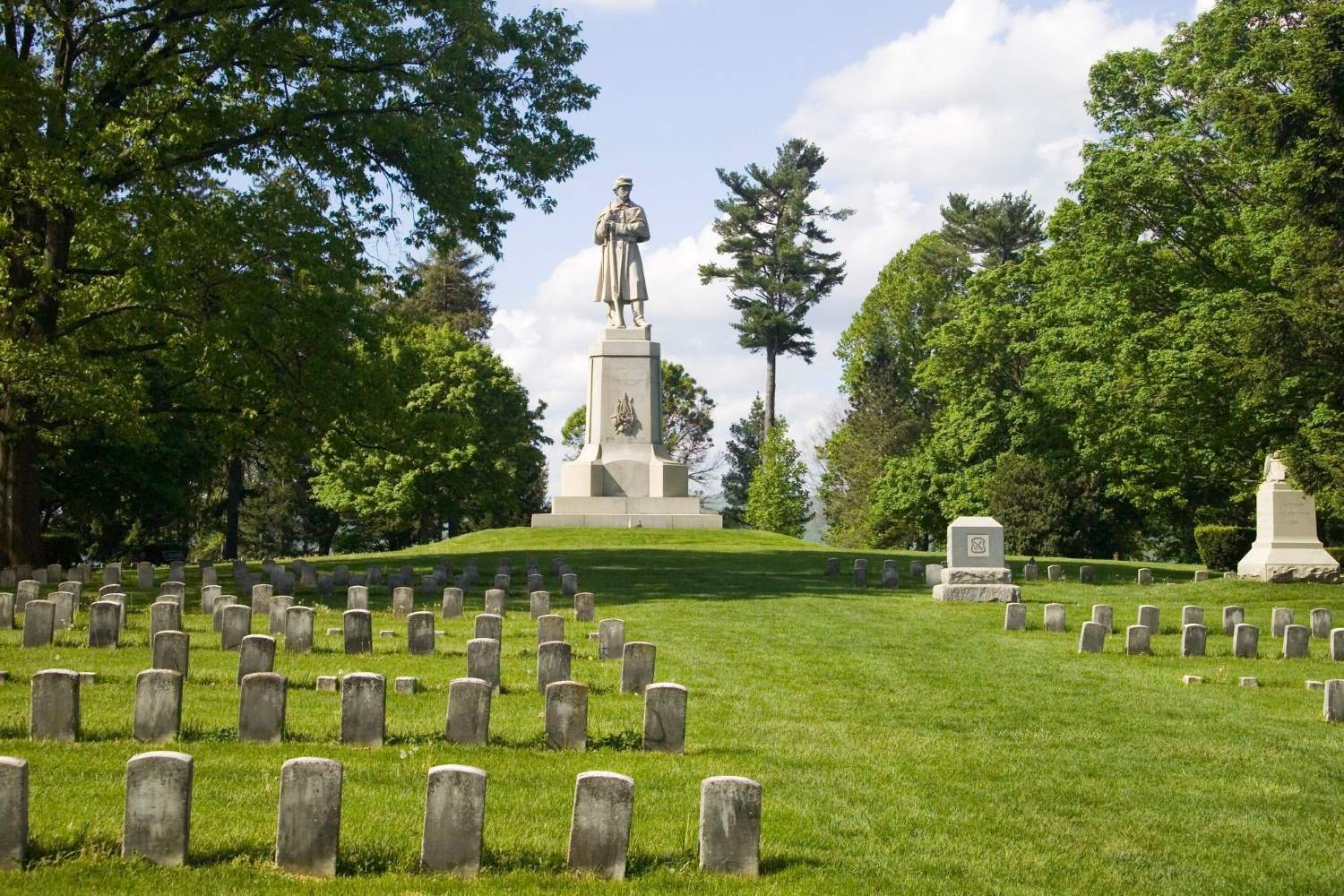 Antietam-National-Cemetery8217s-Moving-Tribute antietam-national-cemeterys-moving-tribute