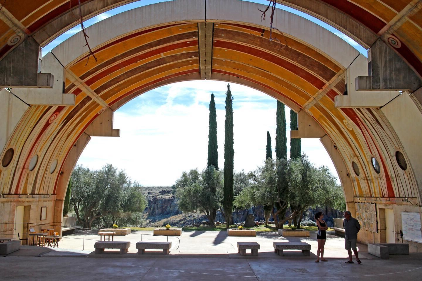 arcosantis-futuristic-eco-city-adventure