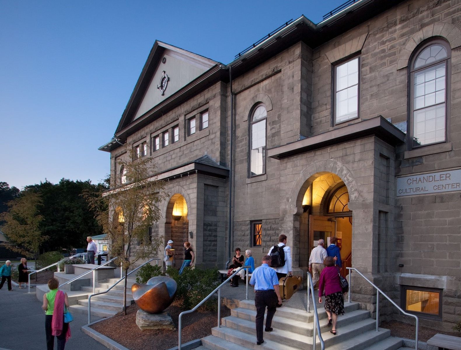 artistic-wonders-await-at-randolphs-chandler-center