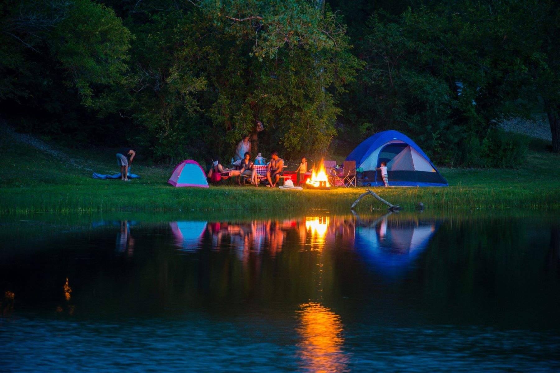 boating-bliss-at-johnson-lake-state-recreation-area