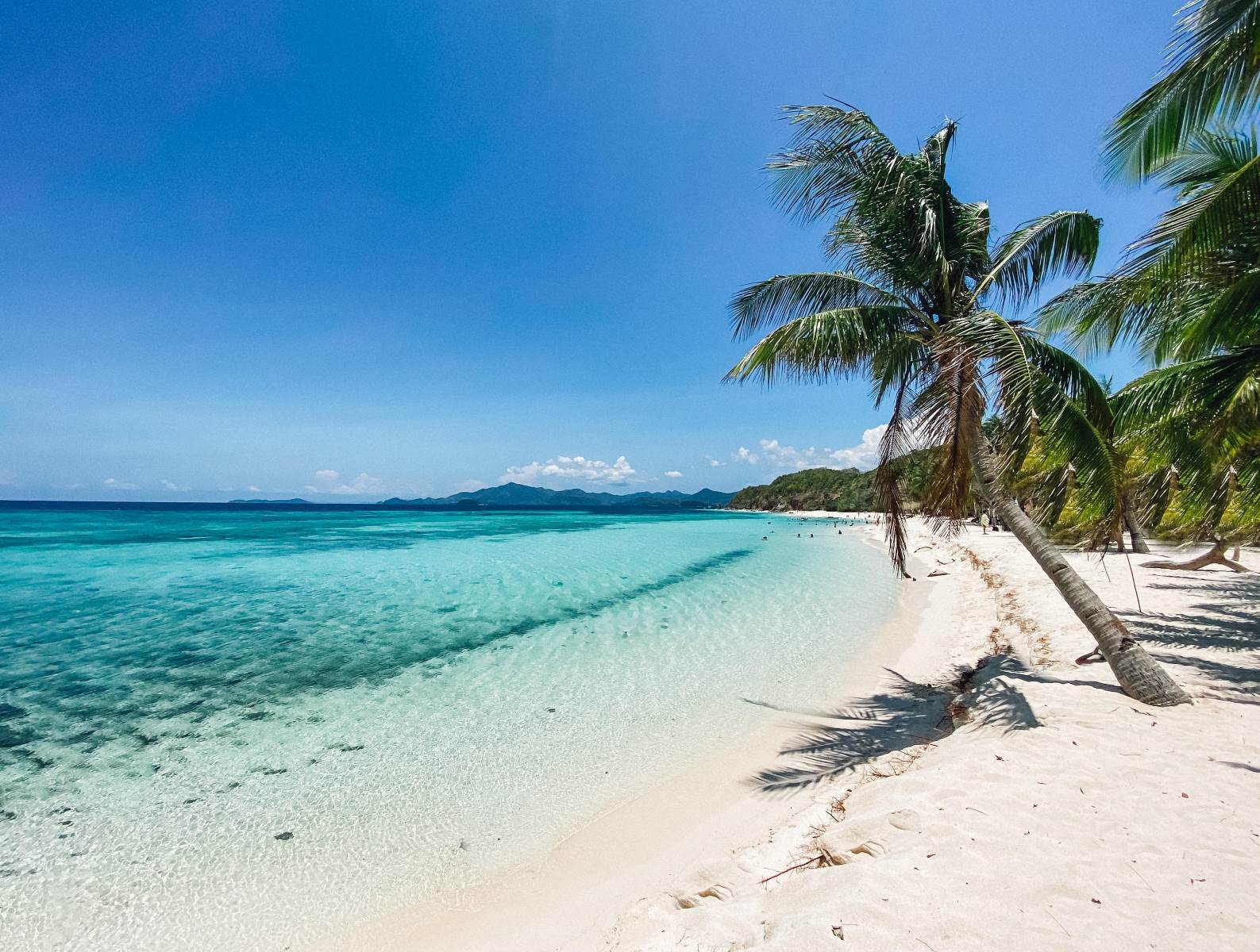 camping-on-malcapuya-island-hidden-beach-in-coron-philippines