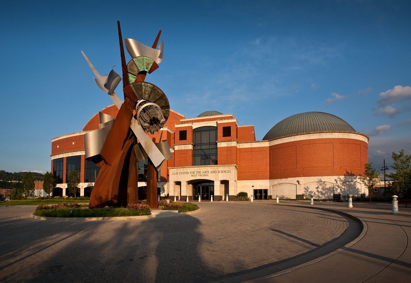 charlestons-clay-center-a-hub-of-art-and-science-magic