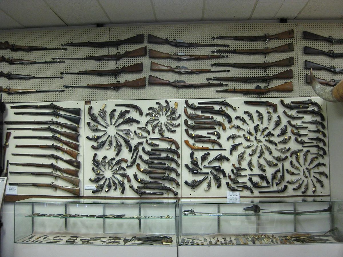 claremores-ultimate-gun-museum-adventure
