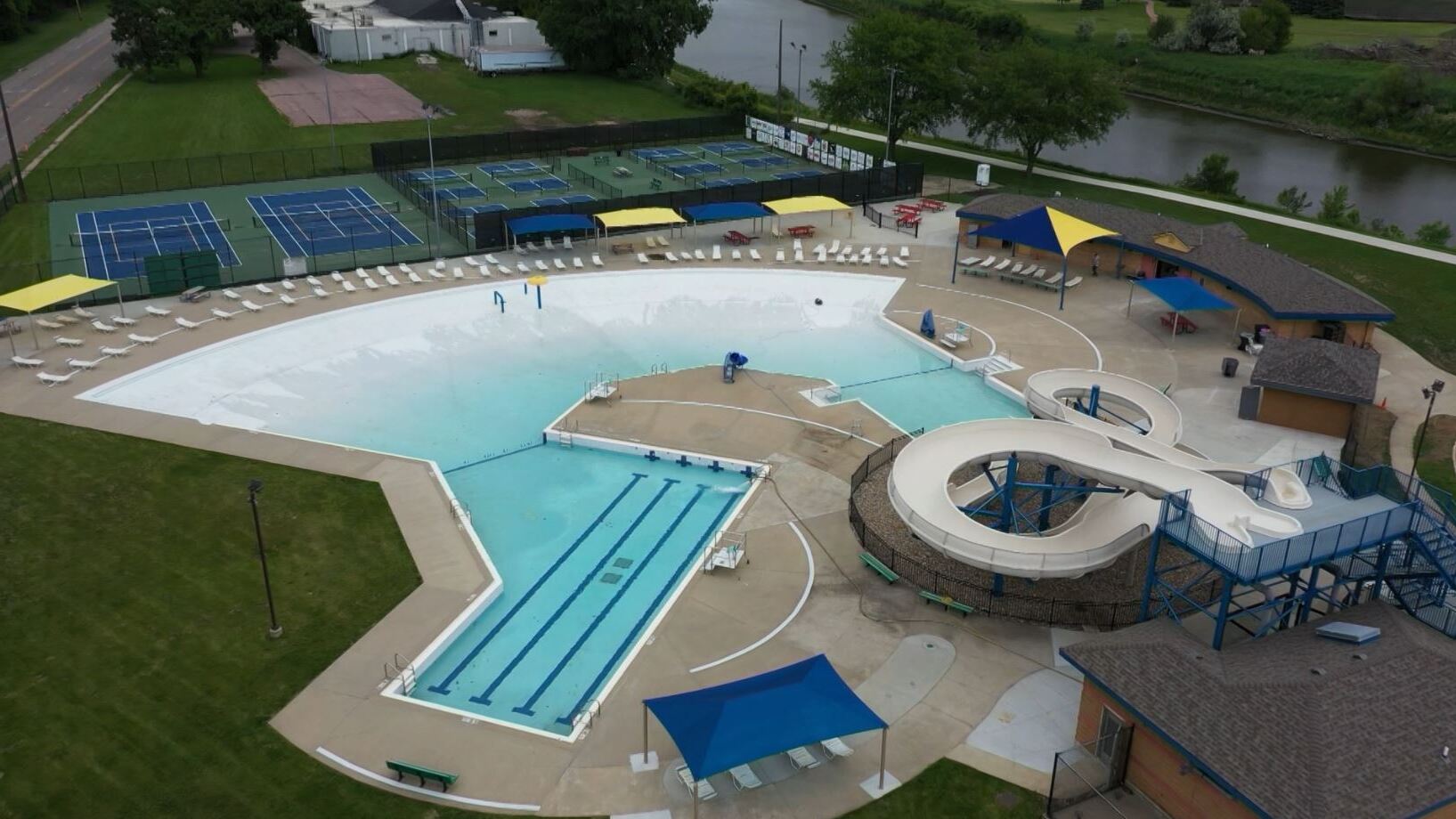 Dive-Into-Fun-At-Grand-Forks8217-Riverside-Pool dive-into-fun-at-grand-forks-riverside-pool