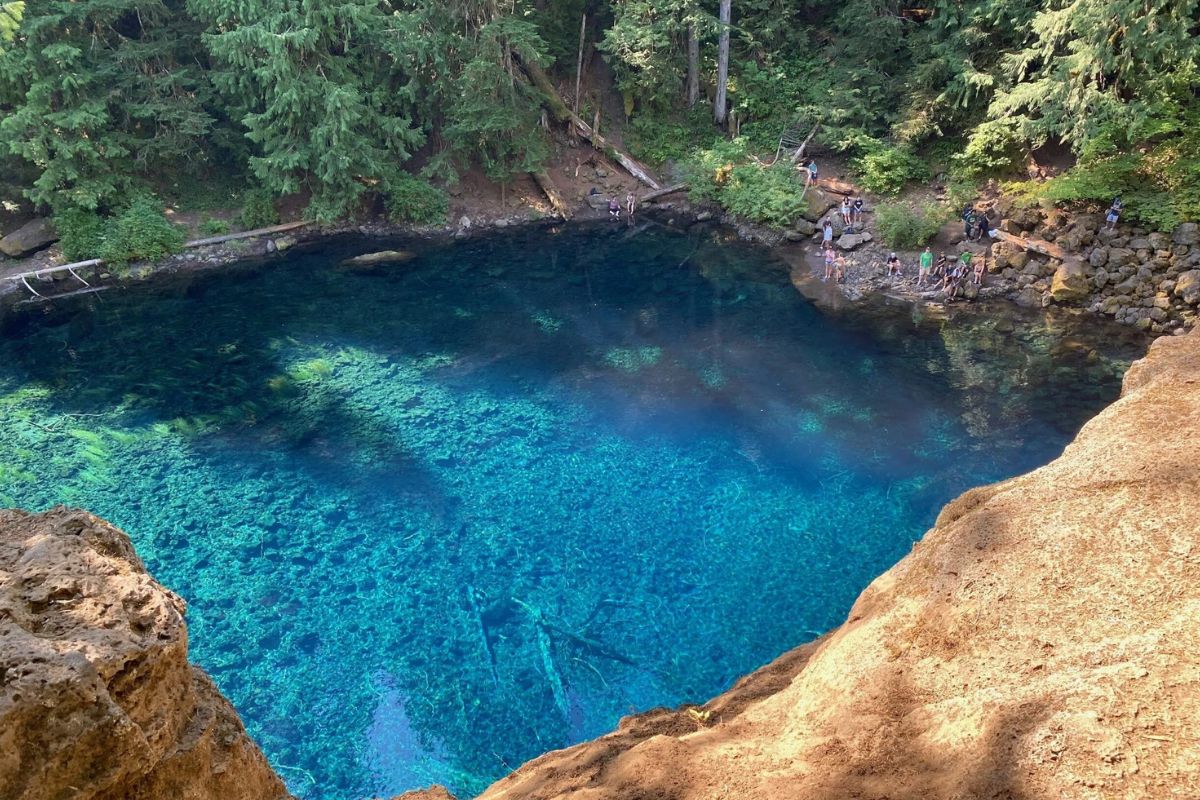 dive-into-the-magic-of-tamolitch-blue-pool