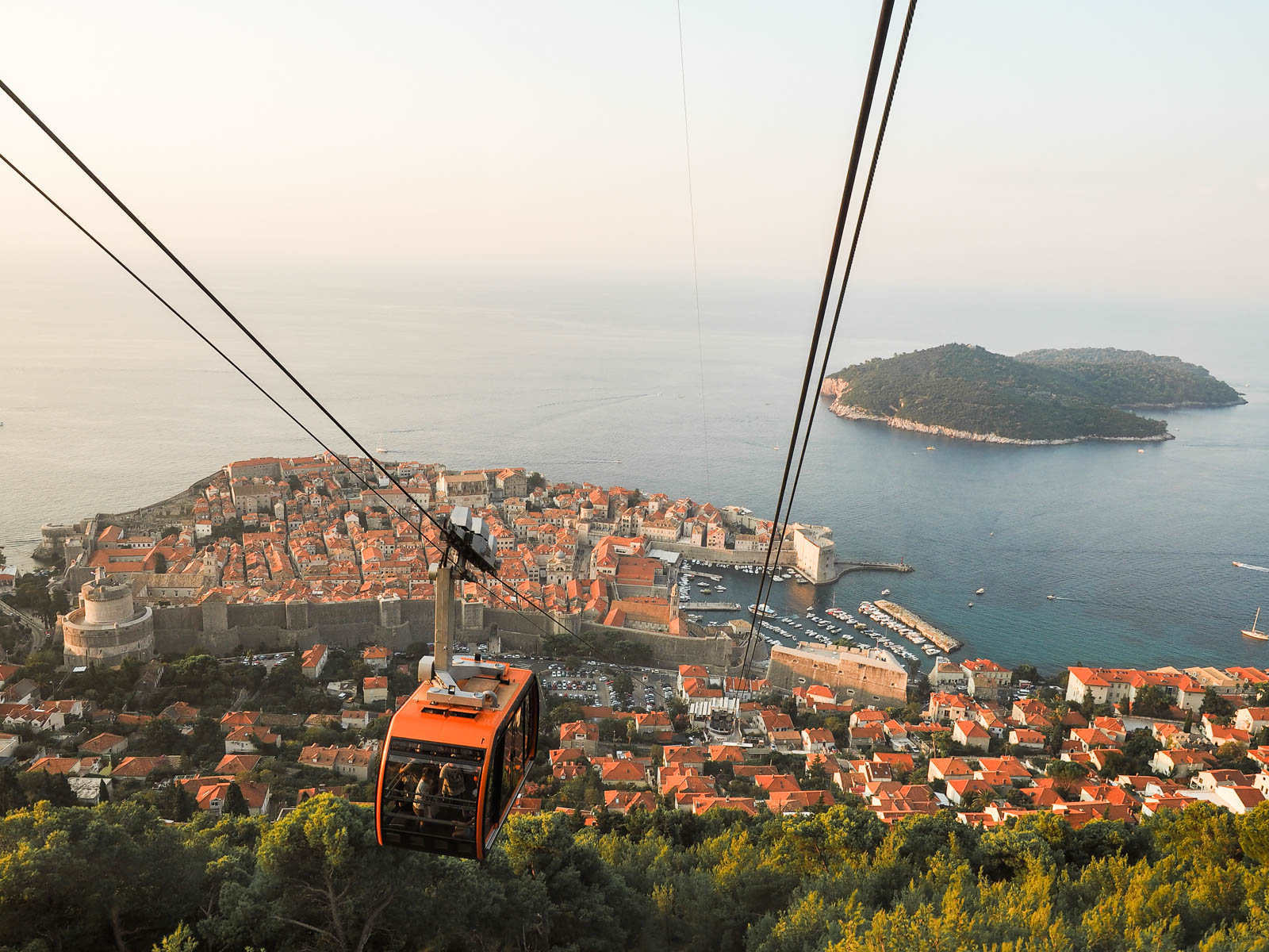 dubrovnik-cable-car-sunset-adventure