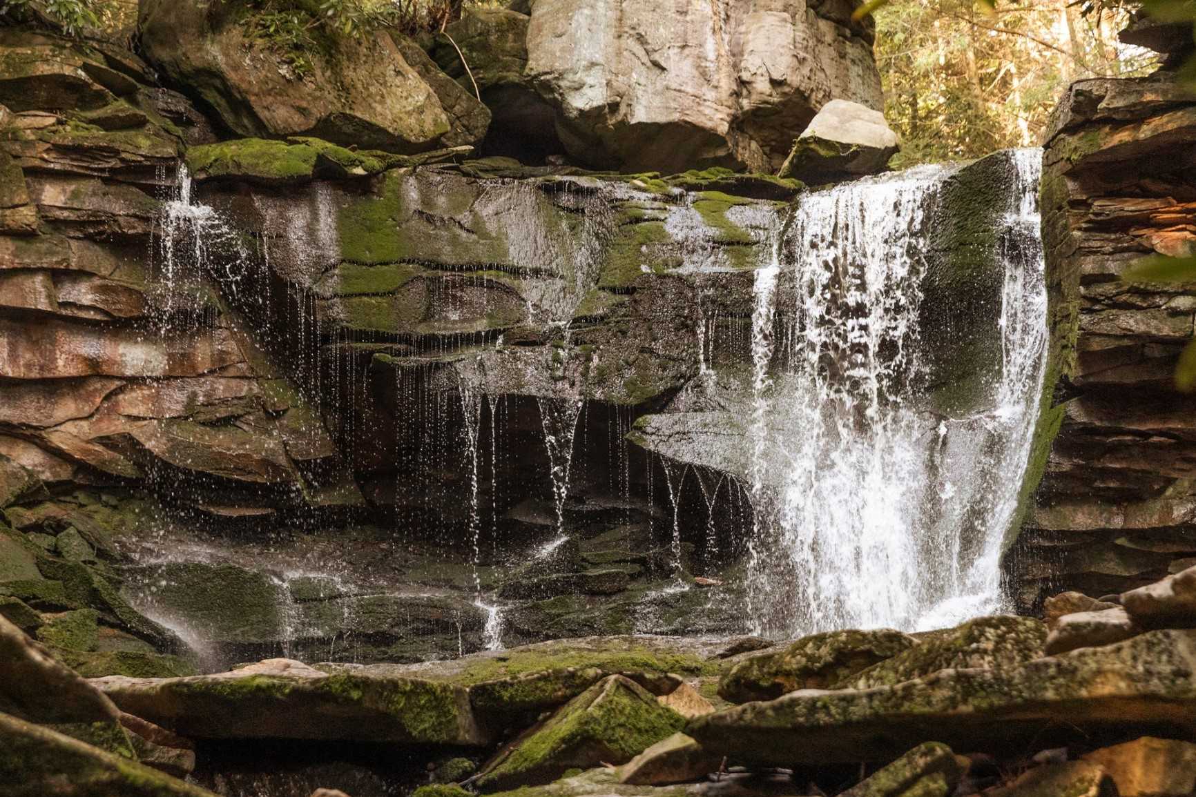 enchanting-beauty-of-elakala-falls-at-blackwater