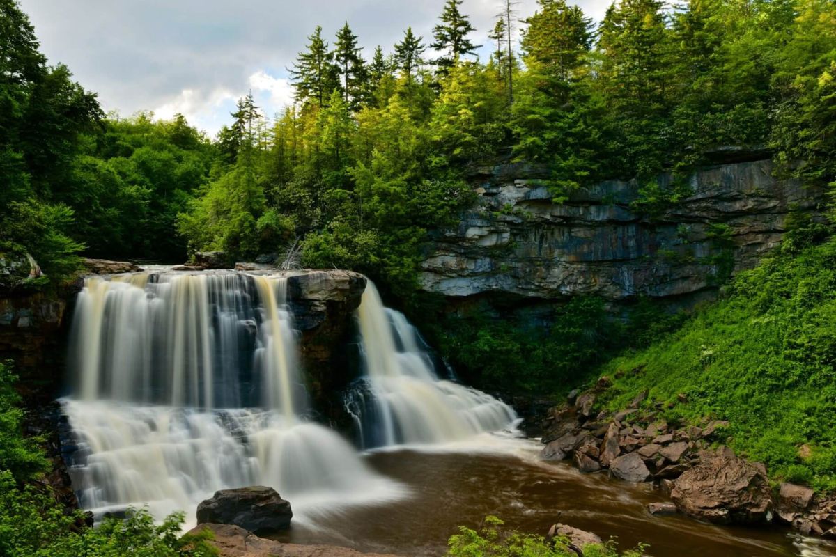enchanting-escapes-at-blackwater-falls-blackwater-lodge
