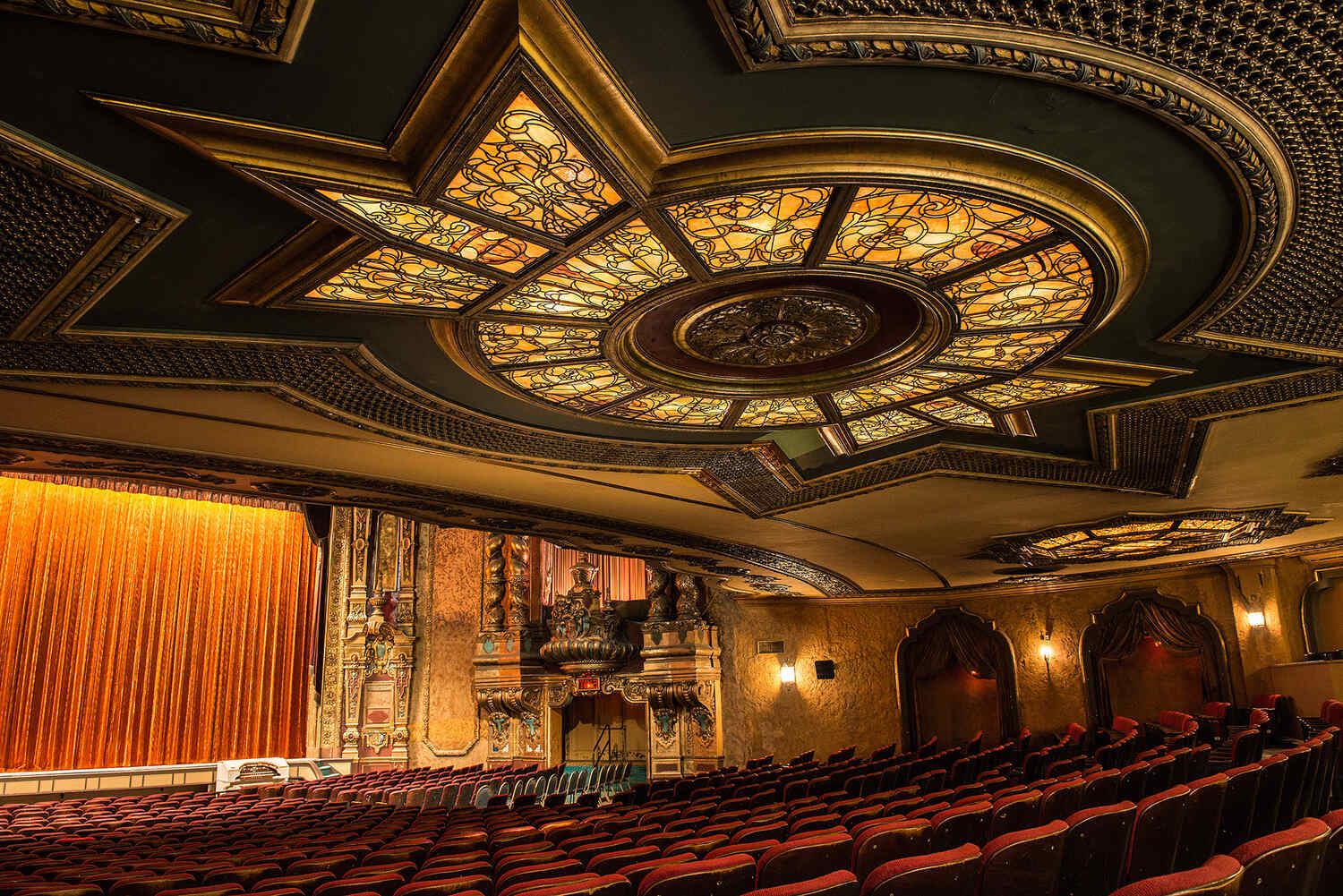 enchanting-evenings-at-keith-albee-performing-arts-center