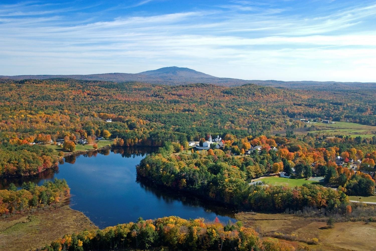enchanting-norway-pond-awaits-you-in-hancock
