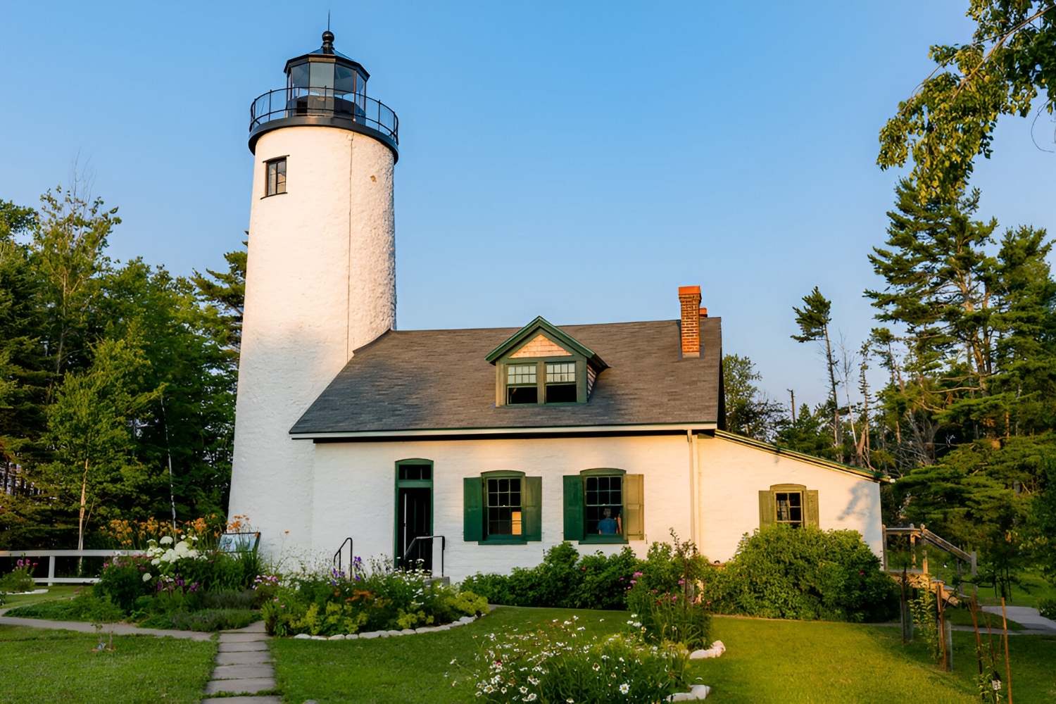 Enchanting-Views-At-Michigan-Island-Lighthouse enchanting-views-at-michigan-island-lighthouse