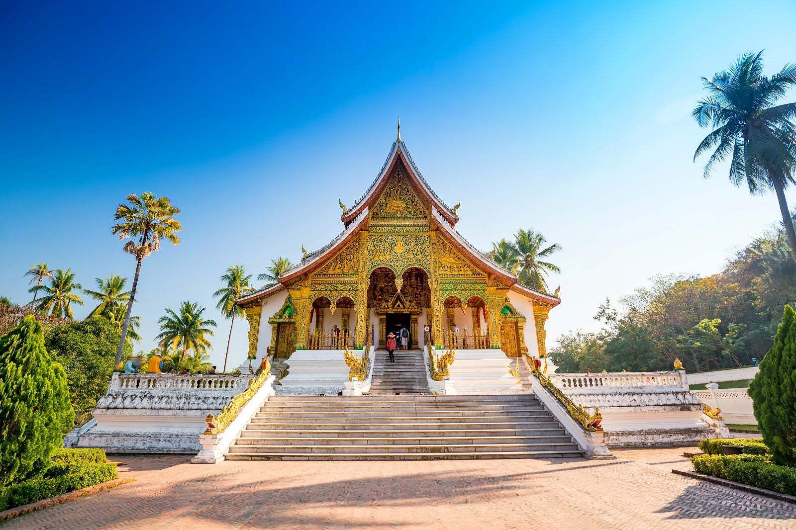 exploring-laos-luang-prabang-temples