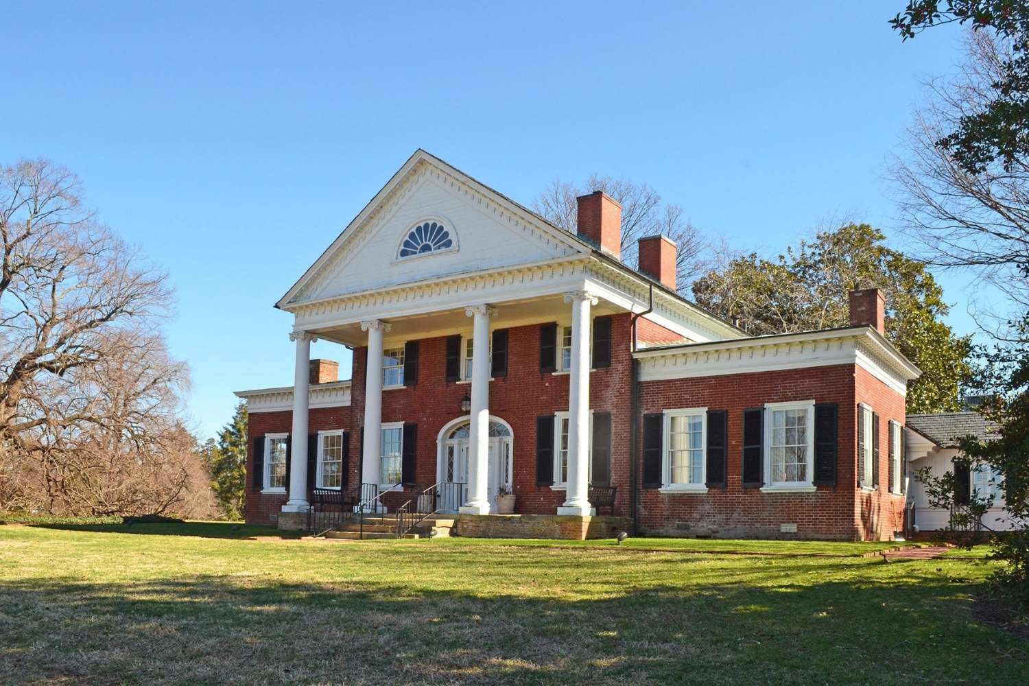 fredericksburgs-hidden-gem-brompton-awaits