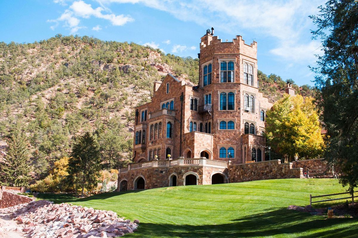 Glen-Eyrie-Castle-A-Colorado-Springs-Adventure glen-eyrie-castle-a-colorado-springs-adventure