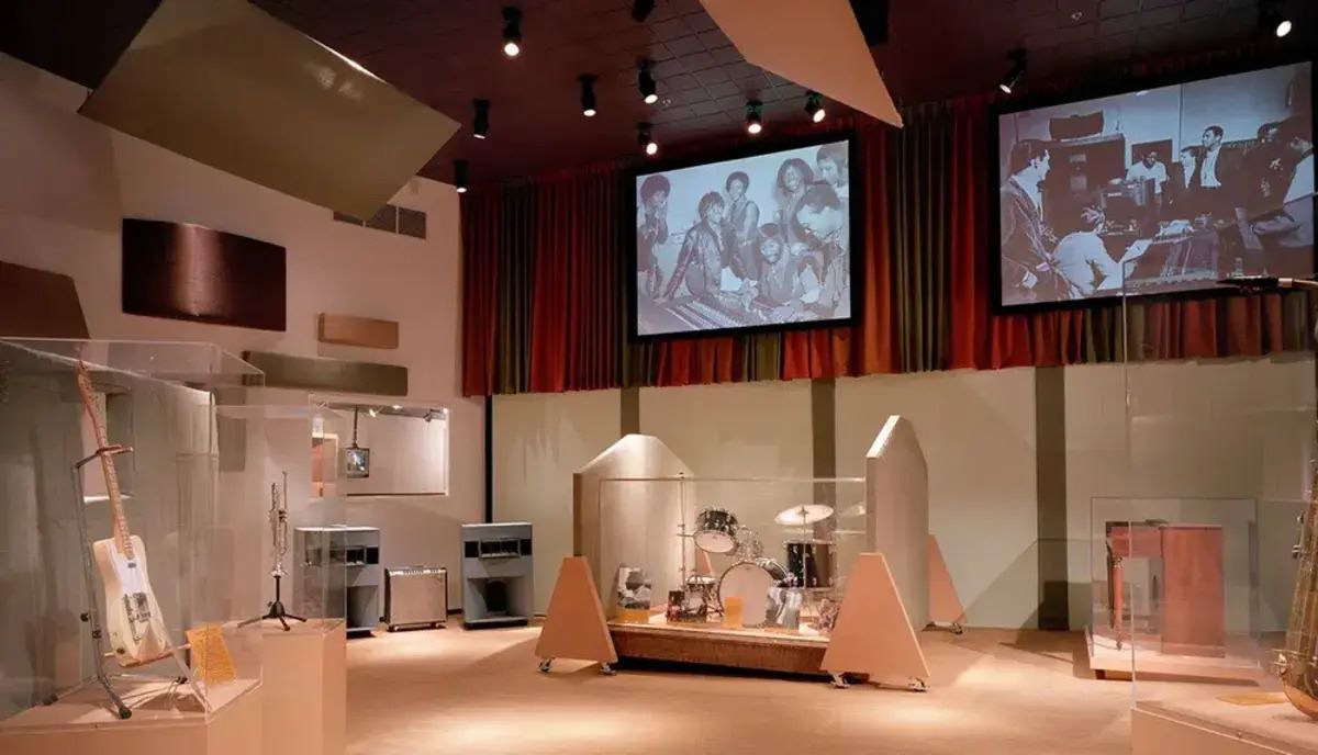 groove-through-history-at-memphis-stax-museum