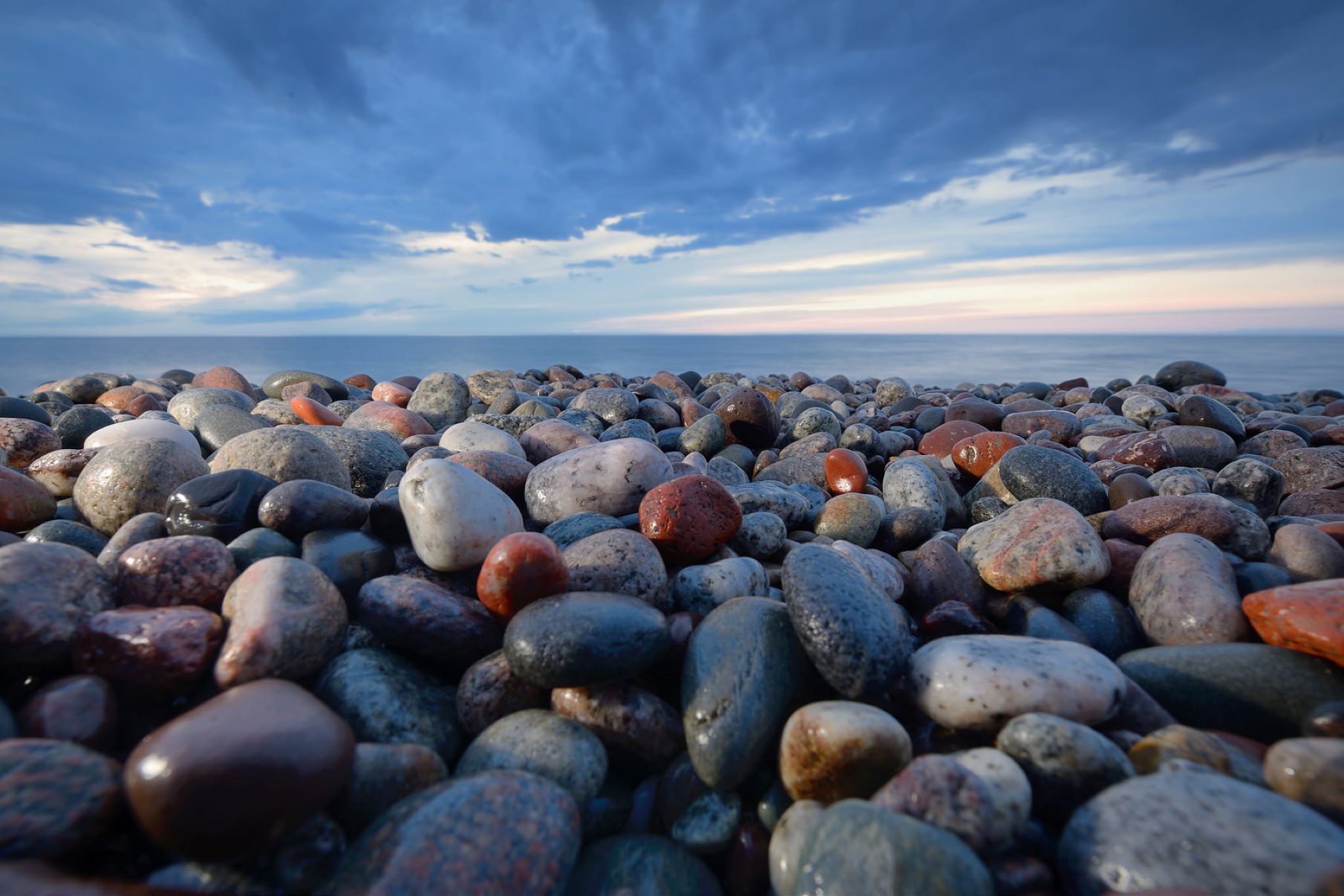 Hidden-Agate-Beaches-Of-The-Great-Lakes hidden-agate-beaches-of-the-great-lakes