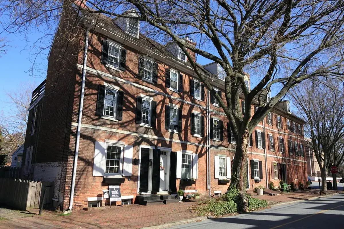 hidden-dutch-colonial-villages-in-delaware