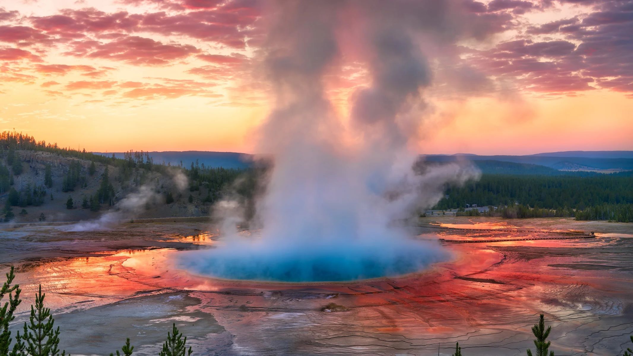Hidden-Gems-In-Yellowstone-National-Park hidden-gems-in-yellowstone-national-park