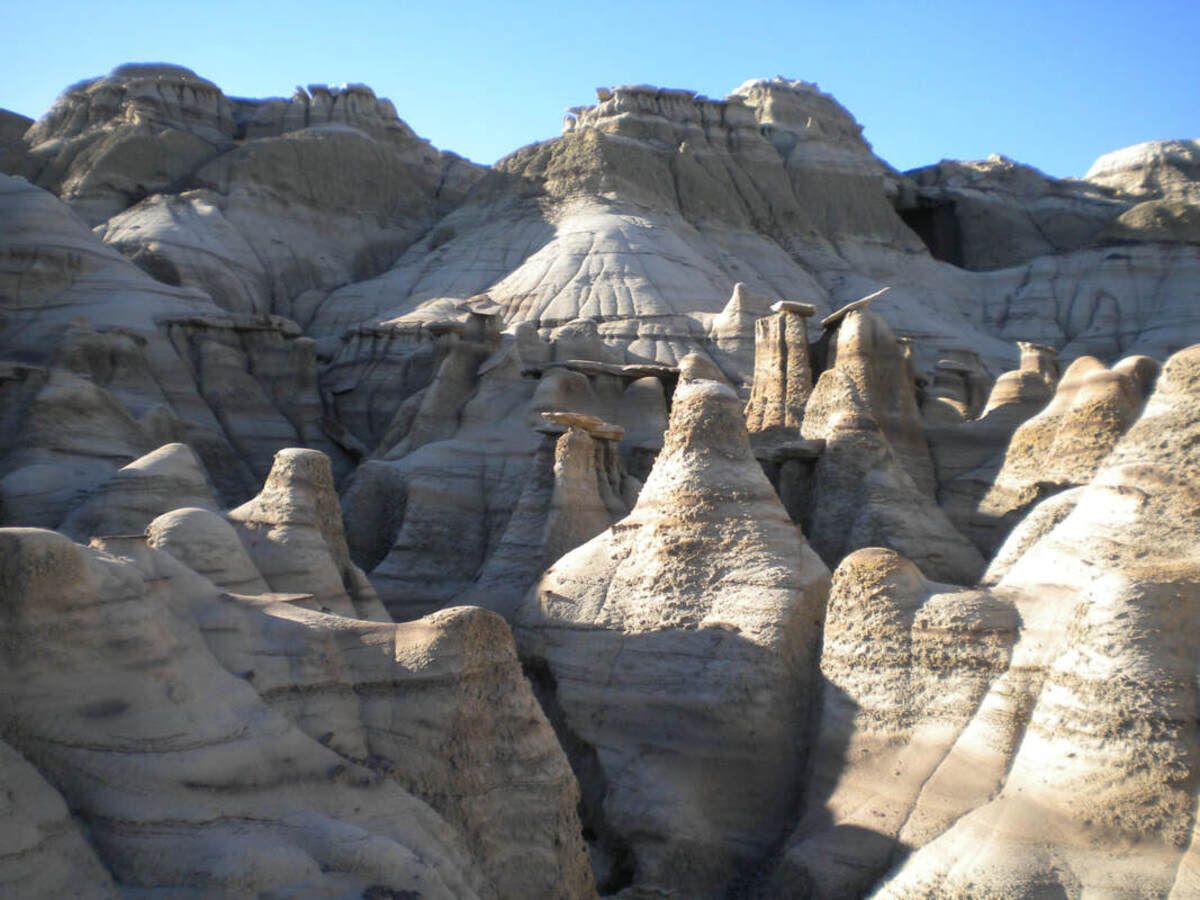 Hidden-Hoodoo-Formations-In-The-Badlands hidden-hoodoo-formations-in-the-badlands