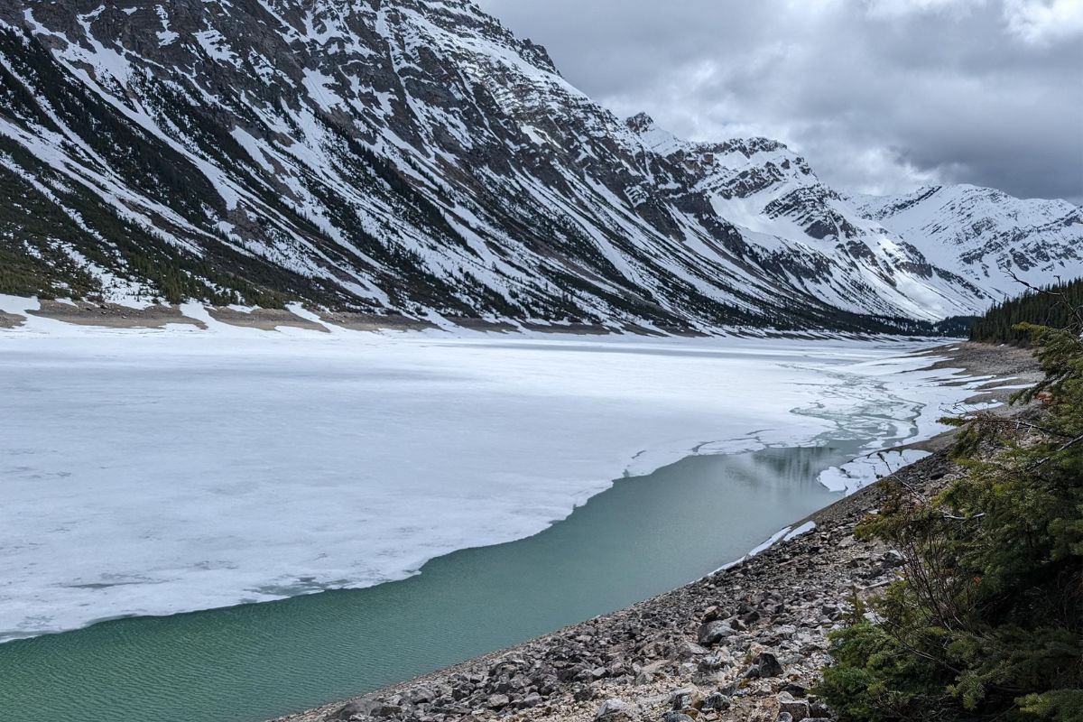 Hidden-Landslide-Lakes-And-Dammed-Valleys-Secrets hidden-landslide-lakes-and-dammed-valleys-secrets