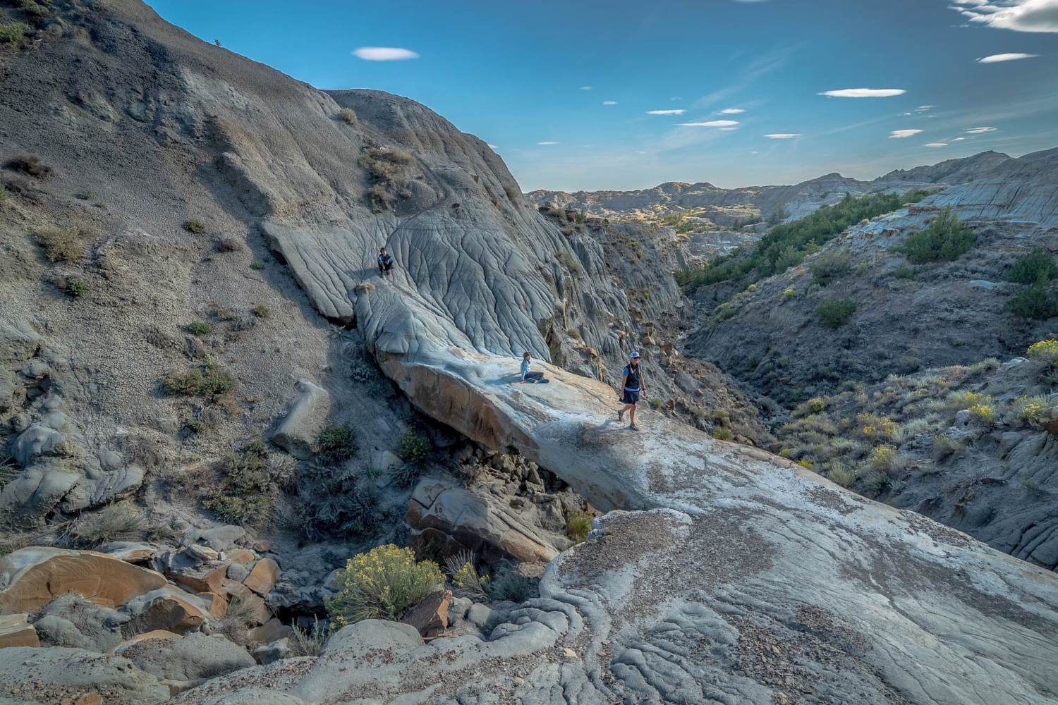 Hike-The-Stunning-Cap-Rock-Trail-At-Makoshika-State-Park hike-the-stunning-cap-rock-trail-at-makoshika-state-park