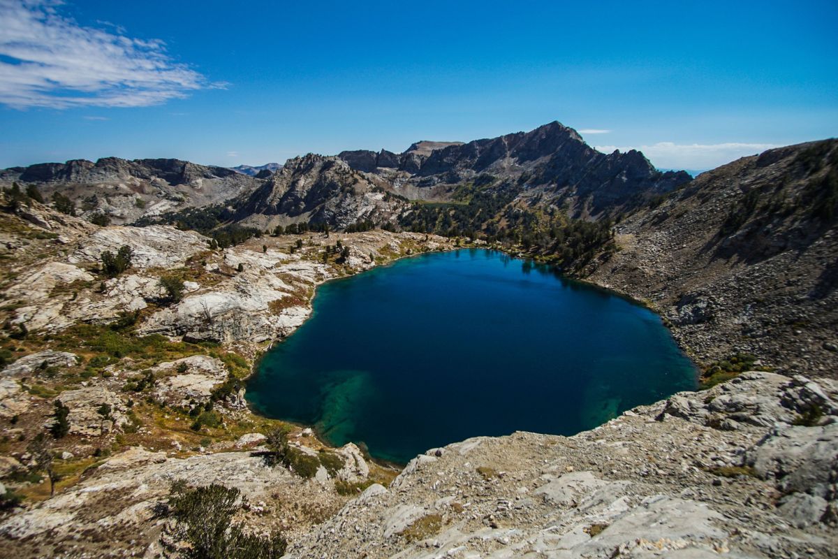 hike-the-stunning-ruby-crest-trail-in-lamoille-canyon